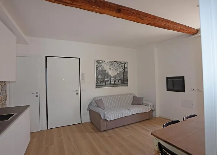 La Terrazza Del Borgo لافانيا